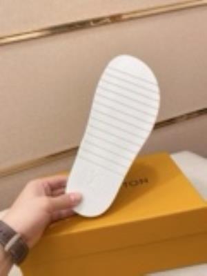 wholesale quality men's louis vuitton shoes model no. 825
